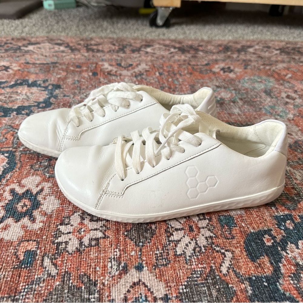 Vivo Barefoot court leather 37